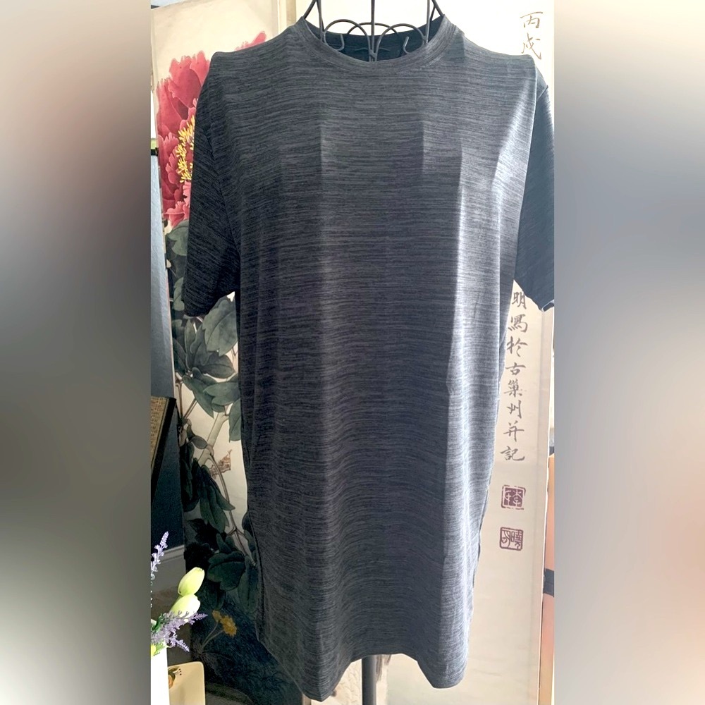 Heather charcoal tee